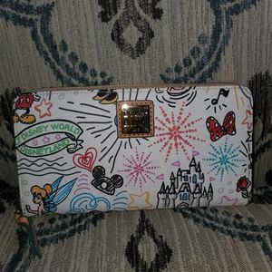 Disney Dooney Bourke sketch accordion zip around wallet